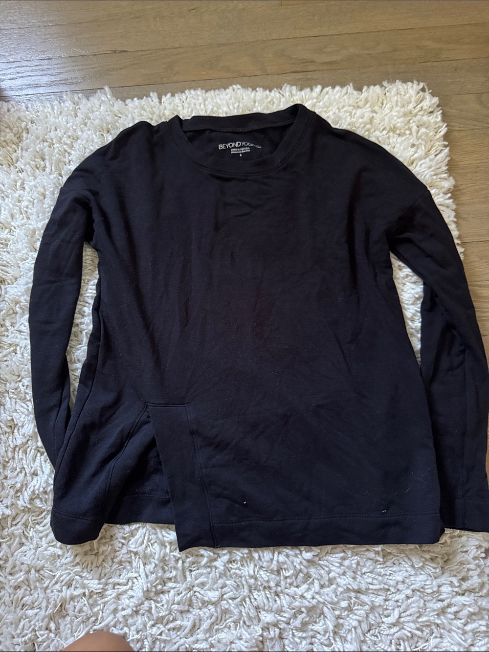 Beyond Yoga Black Long Sleeve Crewneck Pullover